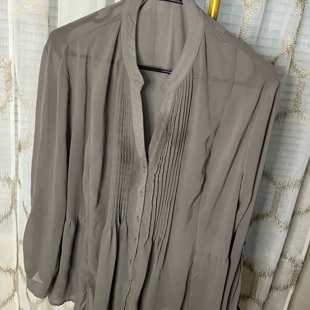 Elegant Gray Women's Top